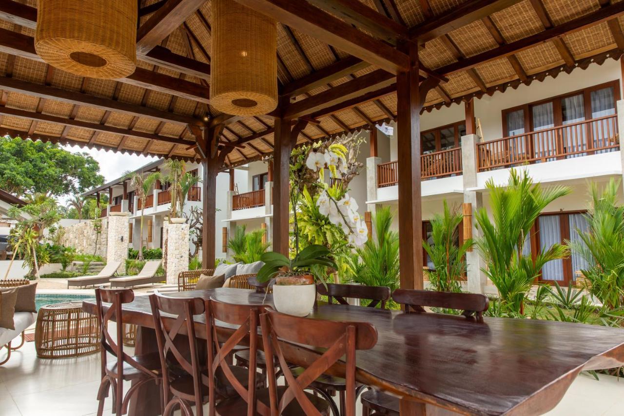 Ratan Uluwatu Hotel And Villas Exterior photo
